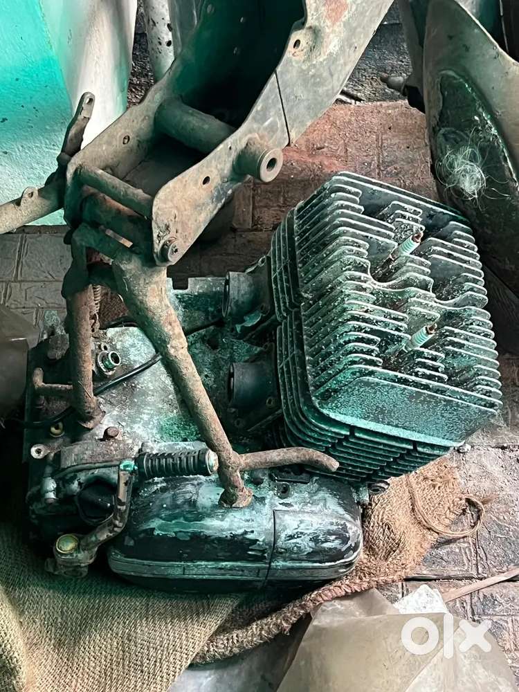 Yamaha rd 350 engine