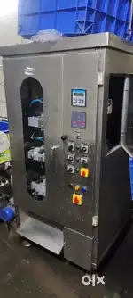 Automatic milk packing machine