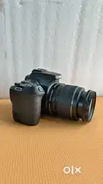 Canon 200D Mark II Camera – Lightweight DSLR for Sharp Shots