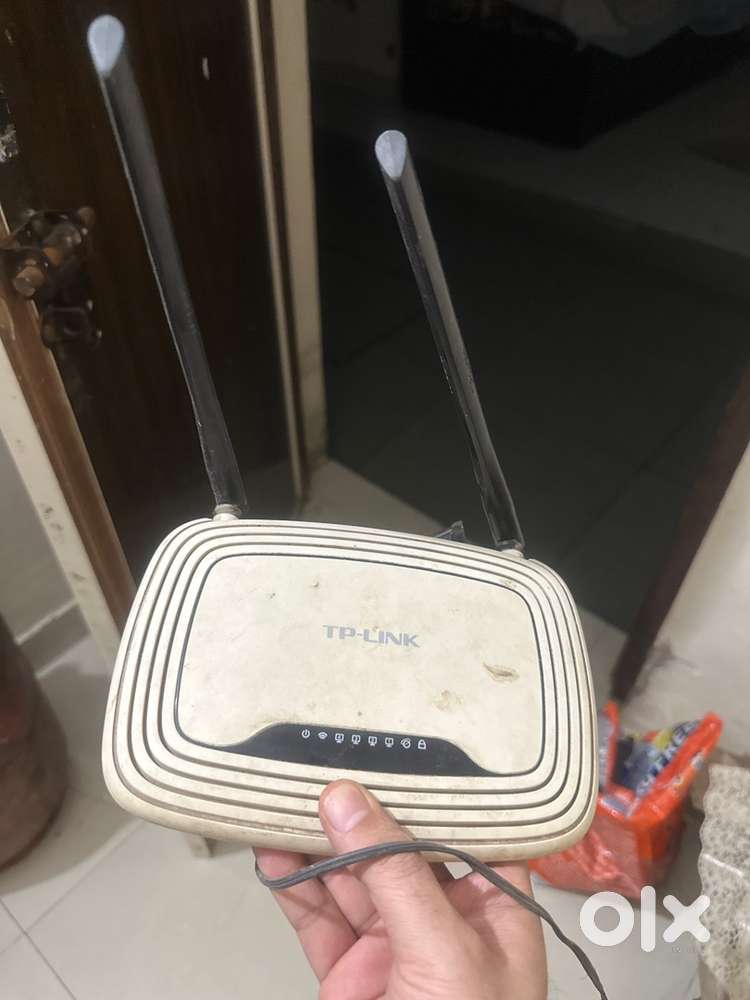 Wifi router tplink 2.4 ghz and 300mbps speed