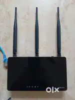 3 years old D-LINK  Wireless Dual Band router in working condition
