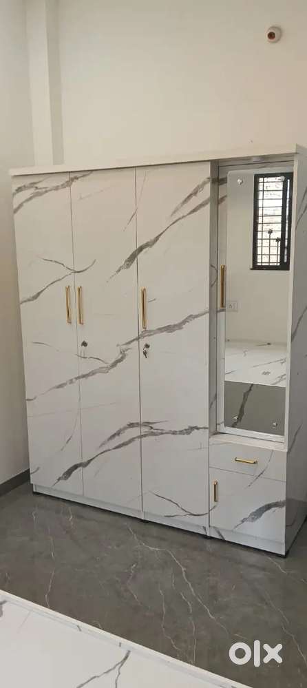 z I FURNITURES 4 DOOR ALMIRA WITH DRESHING BEST QUALITY