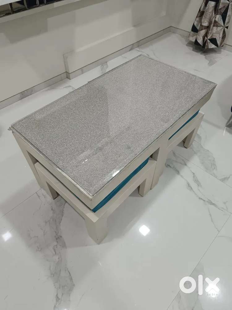 Center Table with Seating