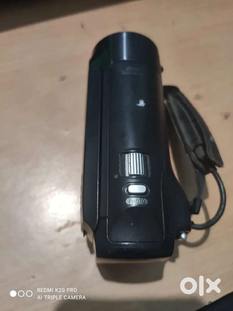 Sony Handycam (HDR-CX405)