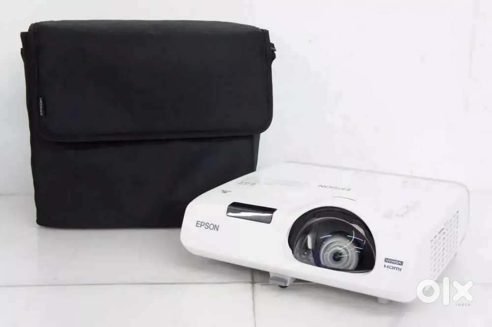 Epson Projector EB-535W 3400lm WXGA 3.7kg Desktop Ultra Short Throw