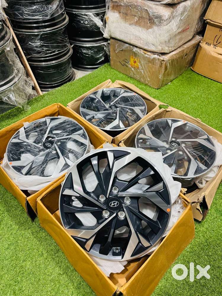 CRETA ALLOY WHEELS (BRAND NEW CONDITION) SET OF 4