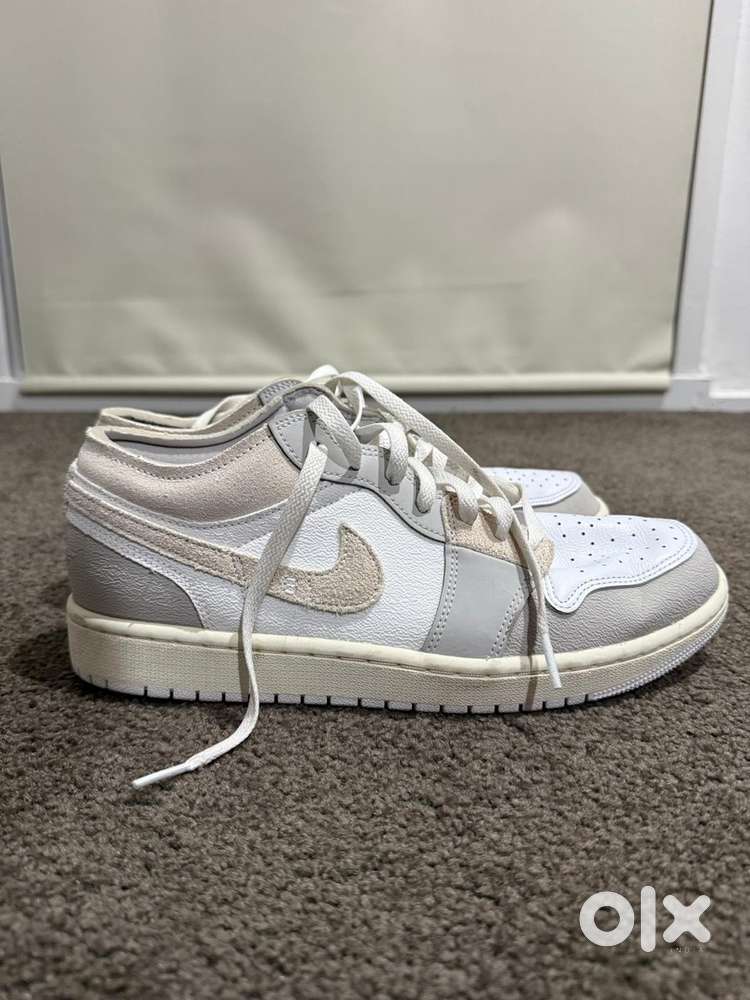 Sbeakers available for Sale