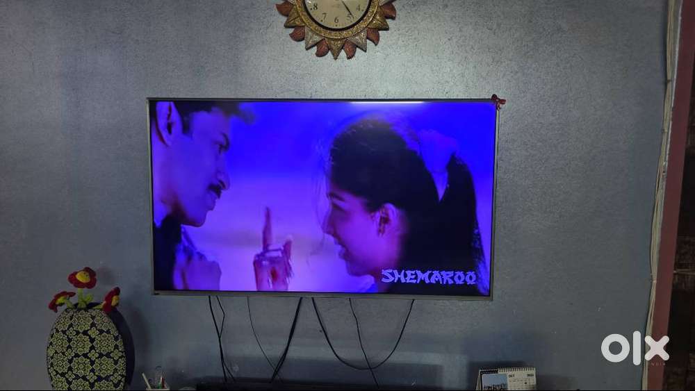 Vu tv 55 inches.7 yrs