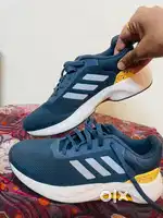 adidias originals running shoes size 8 (urgent sale)