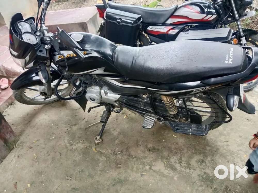 गाड़ी में कोई काम नही है