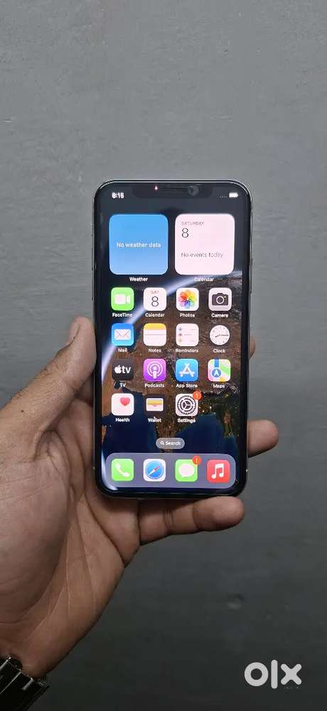 IPHONE X 64GB EXCELLENT CONDITIO .