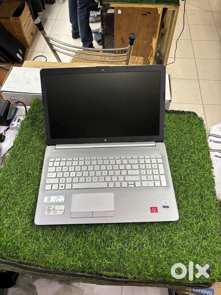Hp 15s
Amd Ryze 3