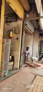 Commercial gala on rent in kandivali east