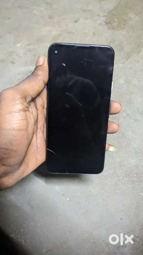 pixcel 4a 6gb RAM 128Storage mobile display  problem