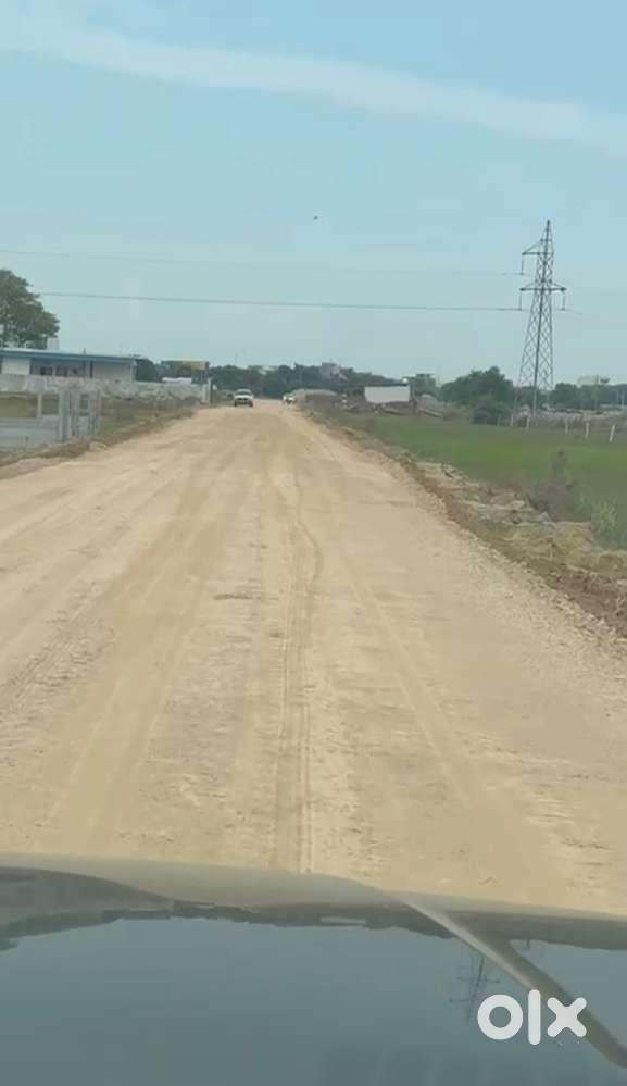 Plots at prime location