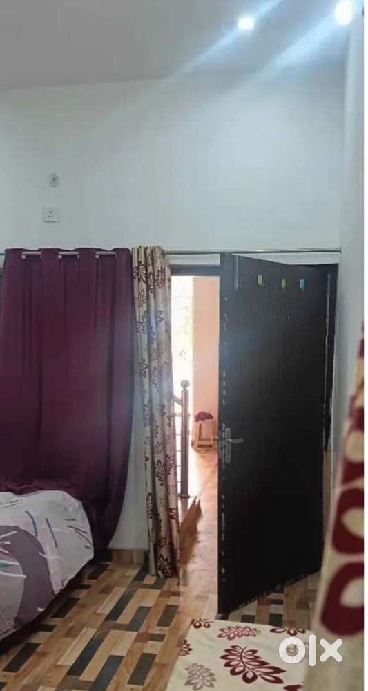 Flat available fr rent 1 bedroom set & 2 room set in vastu khand