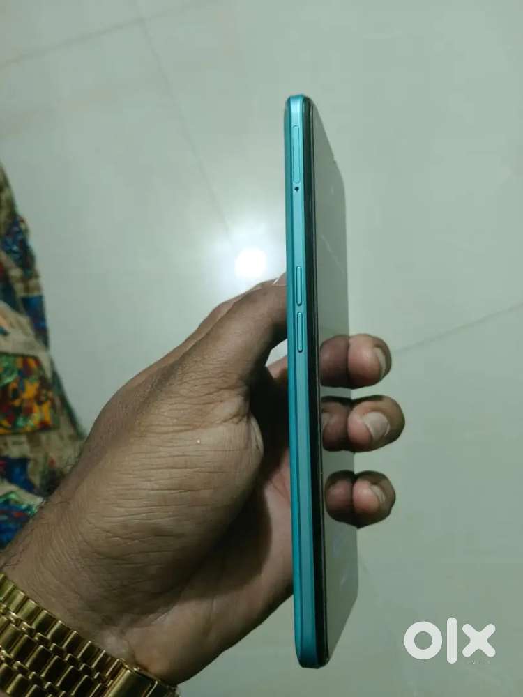 Oneplus ce2 lite 5g blue colour