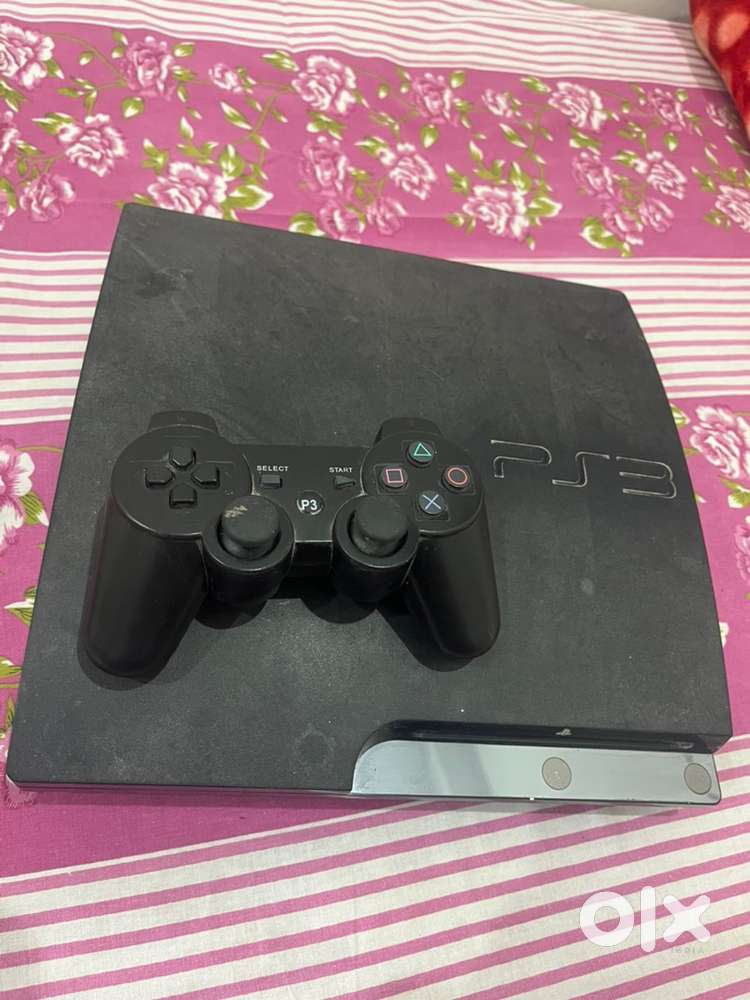 PS 3 slim console