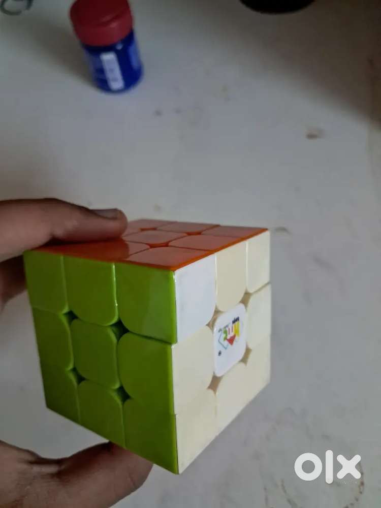 Nice 3×3 rubix cube