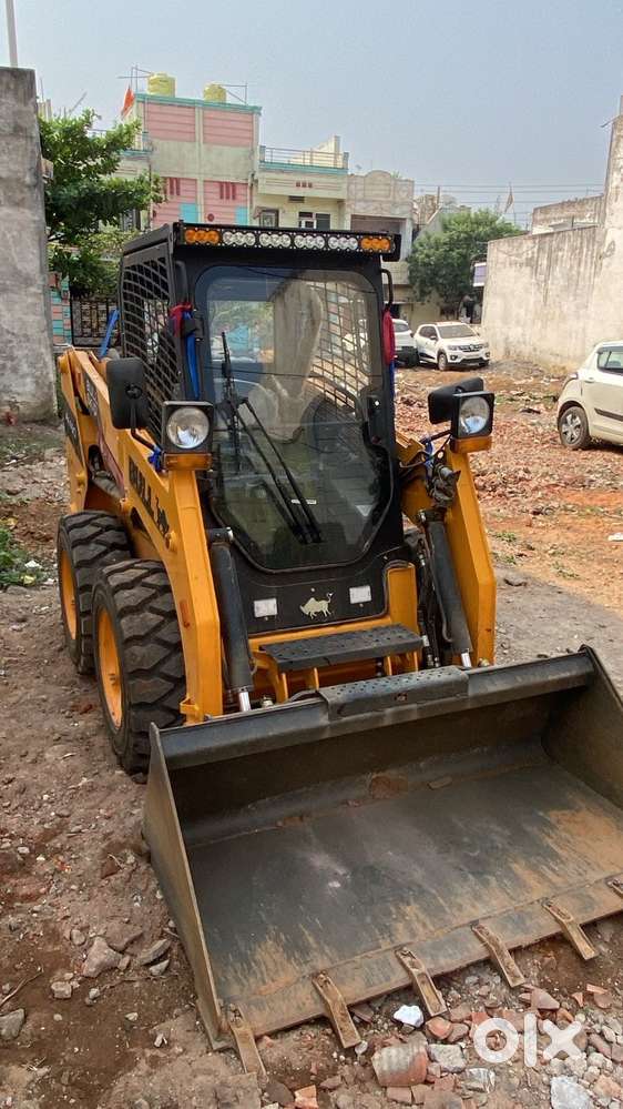 Bull Skid Steer 490