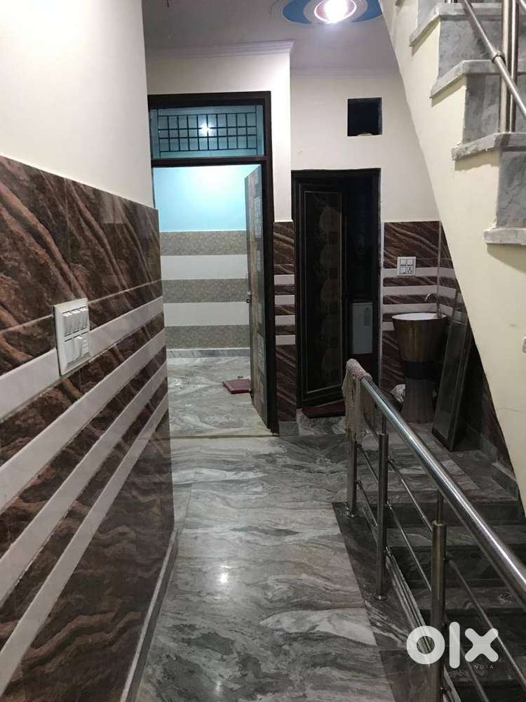 One room set unfurnished or semifurnished in Burari