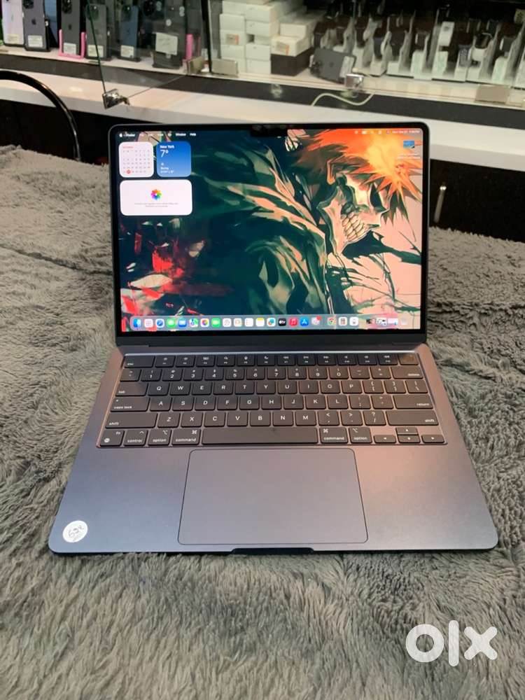 Apple MacBook Air / M2 chip /8GB - 256GB /13inch /8core CPU-GPU/ WRNTY