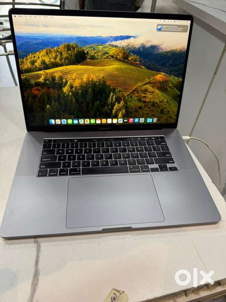 Macbook pro 16 inch 2019 Core i7 16GB Ram 512GB SSD 5.5GB Graphics