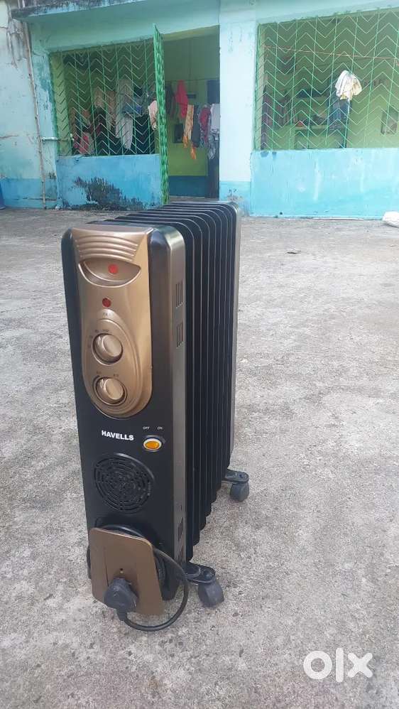 Oil filled room heater