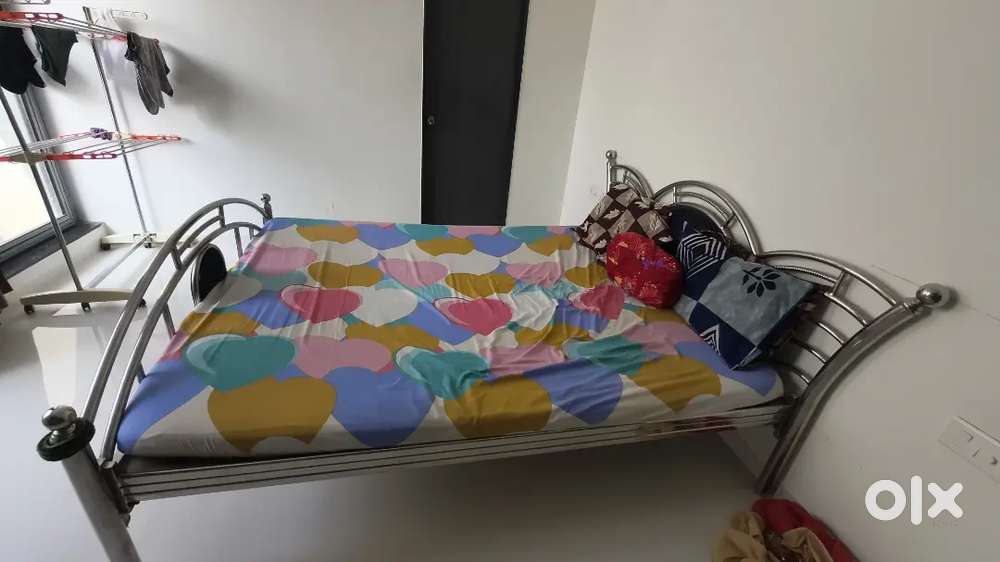 Pure steel bed