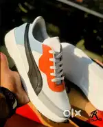 Men sneakers *new*