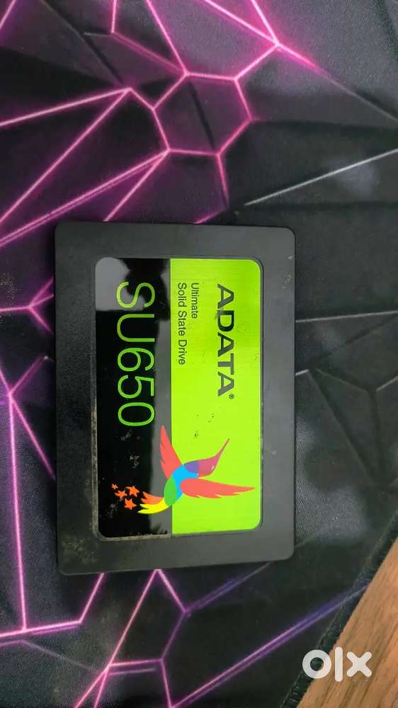 ADATA ULTIMATE SOLID STATE DRIVE(SSD) SU650