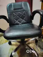 Revolving chair