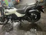 Bajaj avenger street