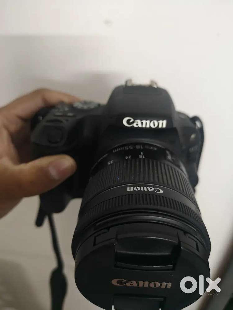 DSLR Camera Canon EOS200