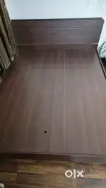 Damro queen size engineered wood bed