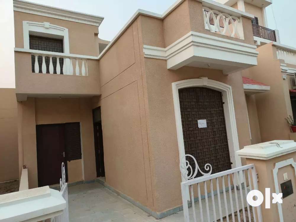 Jankipuram Independent villa