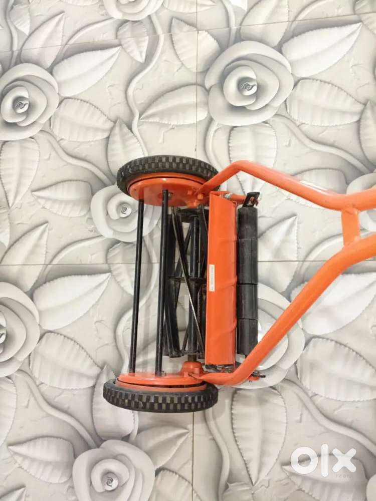 Grass cutter for Rs 2000