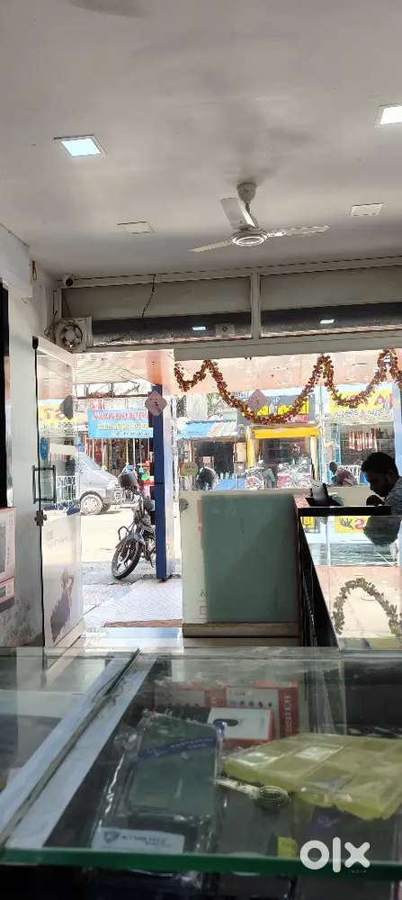 Ladies staff required