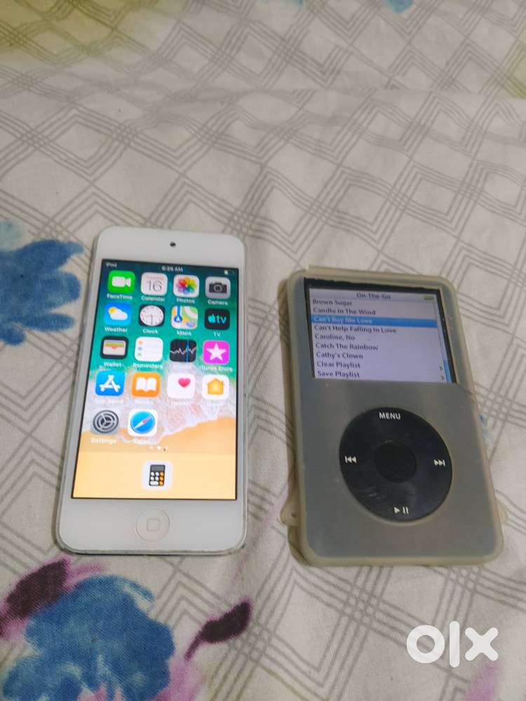 Apple I-pod Classic 30 GB and Apple I pod touch 64 GB 6th Gen