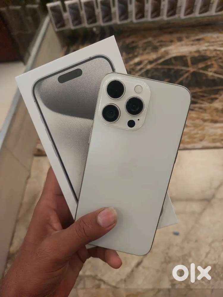 Iphone 15 pro max REFURBISHED Replacem Warranty it's Distributer price