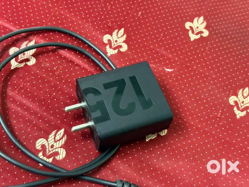 Motorola 125 W Adapter
