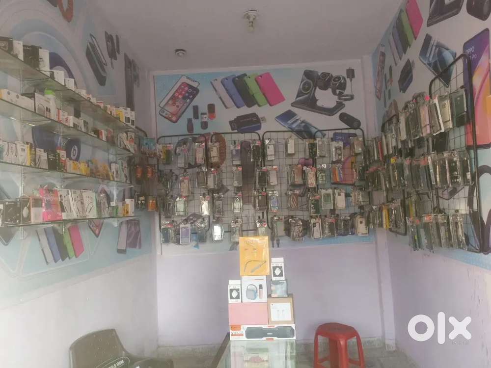 Mobile accessories shop sale executive