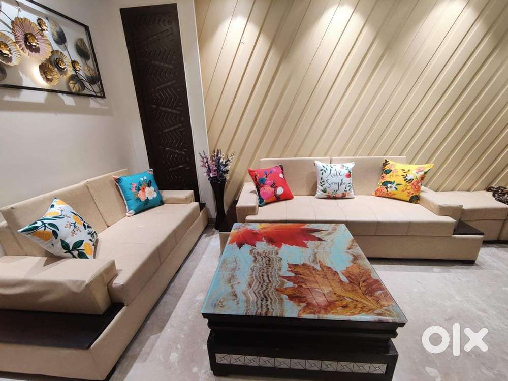 Sofa set and Centre Table for sale