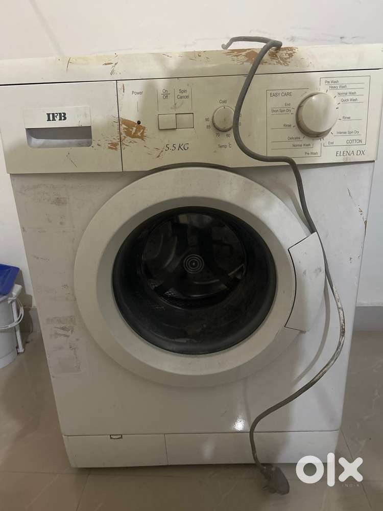 Front load fully automatic washing machine