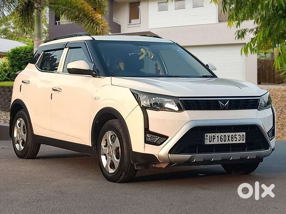 Mahindra XUV300 W4, 2023, CNG & Hybrids