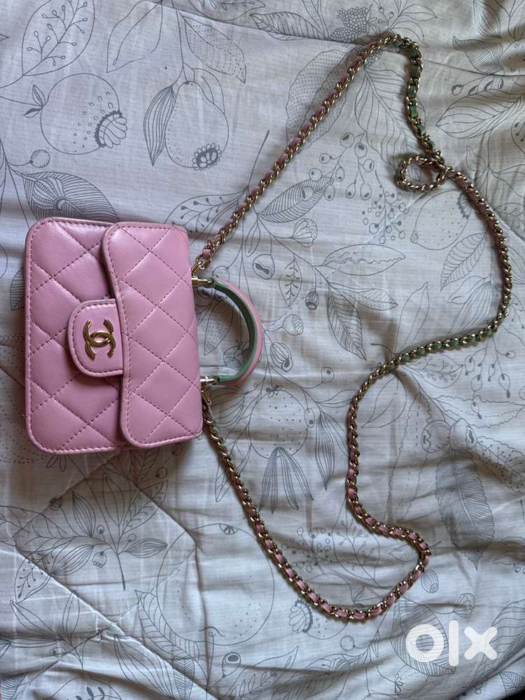 Chanel mini bag pink