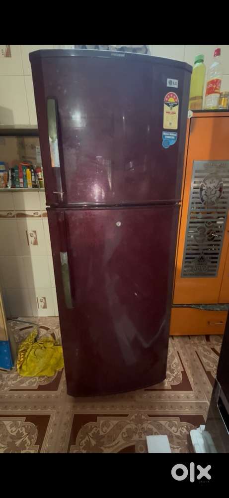 LG 235 ltr fully working condition