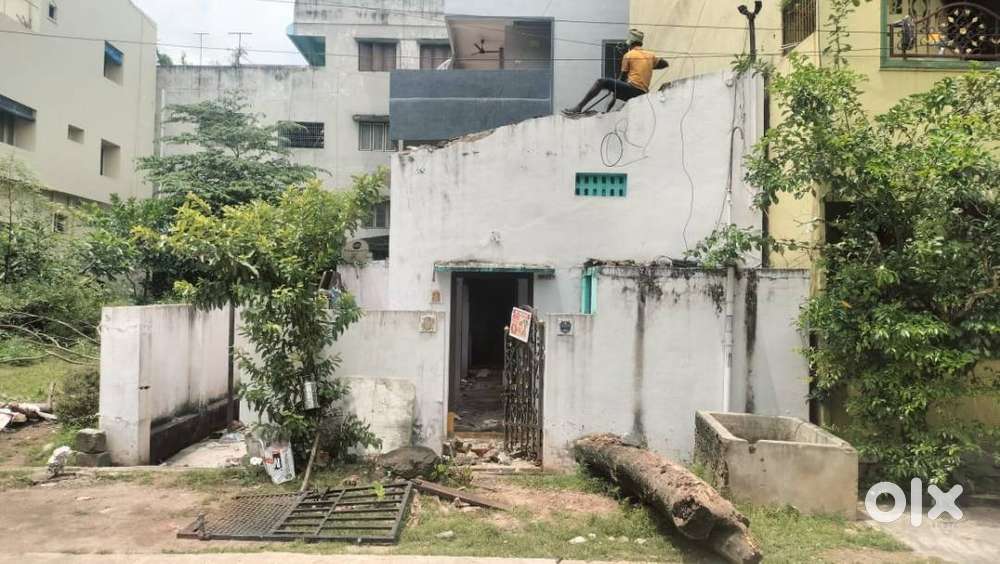 North facing plot for sale in r.v.nagar