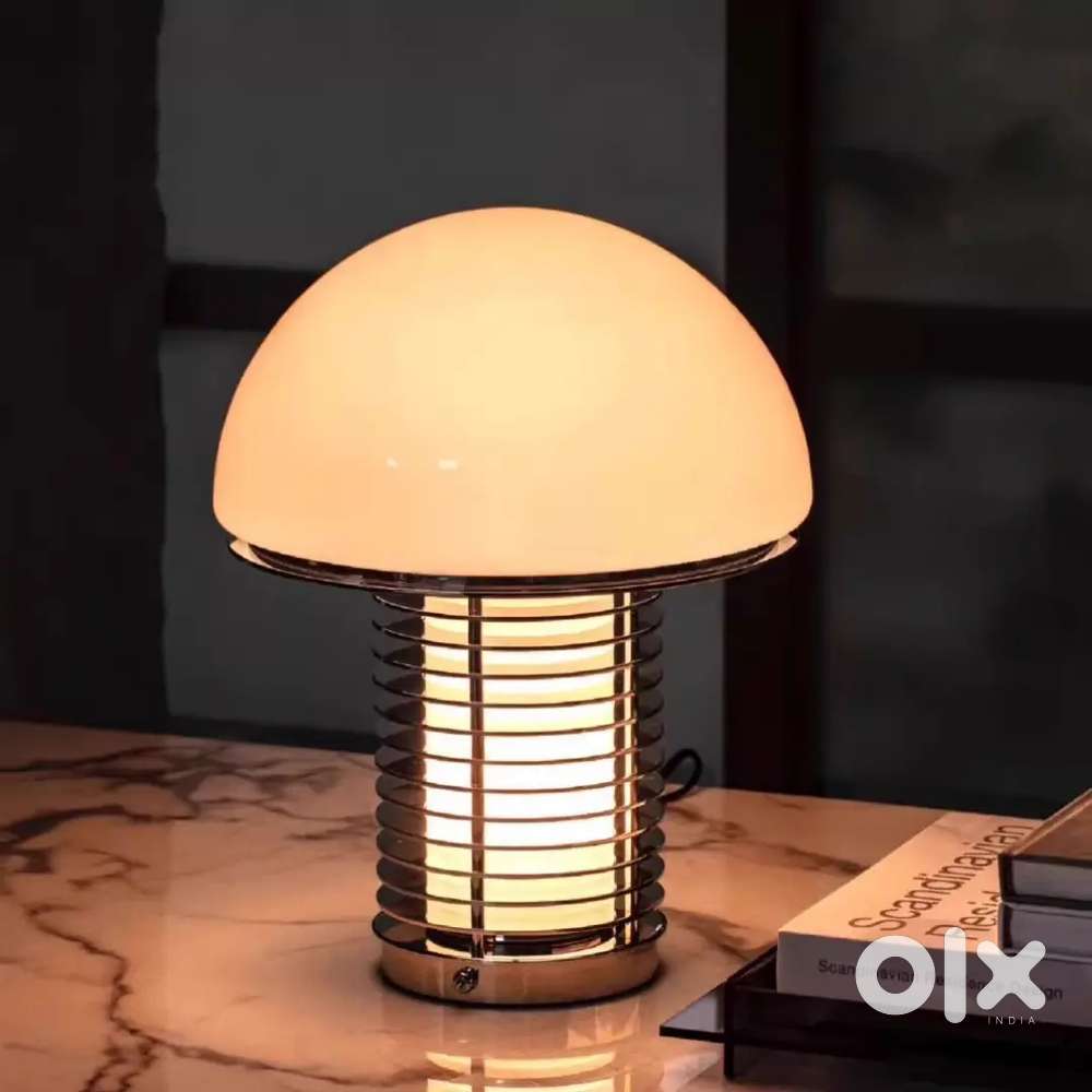 Table lamp for sale