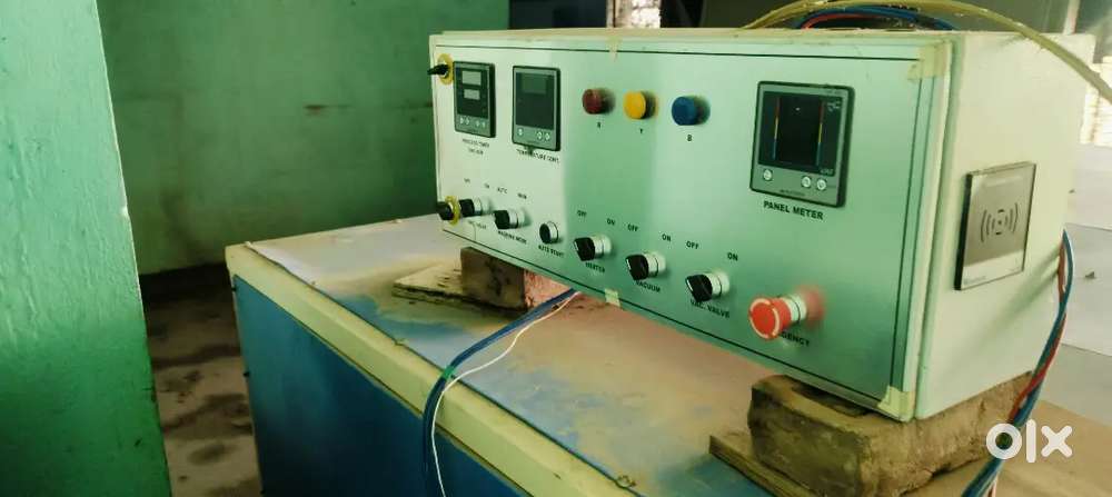 VACCUM MEMBRANE PRESS MACHINE WITH ELECTRONIC HOOTER& VACCUM MACHINE